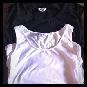 Maternity tank tops NWOT
